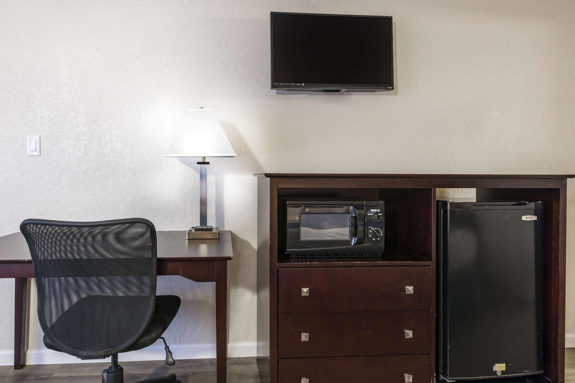 Rodeway Inn&Suites Fort Lauderdale Airport&Cruise Port Dania Beach Buitenkant foto